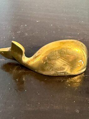 VINTAGE 2 1/2" LONG SOLID BRASS WHALE PAPERWEIGHT MCM Small Home Accent Decor